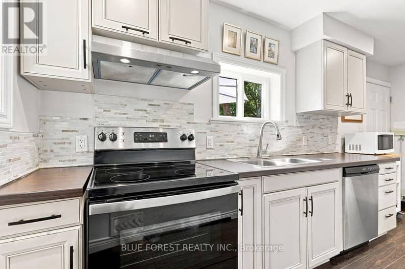 3 Marmora Street — photo 12 of 40