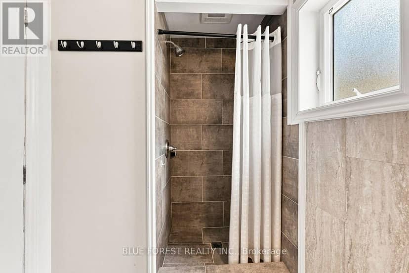 3 Marmora Street — photo 15 of 40