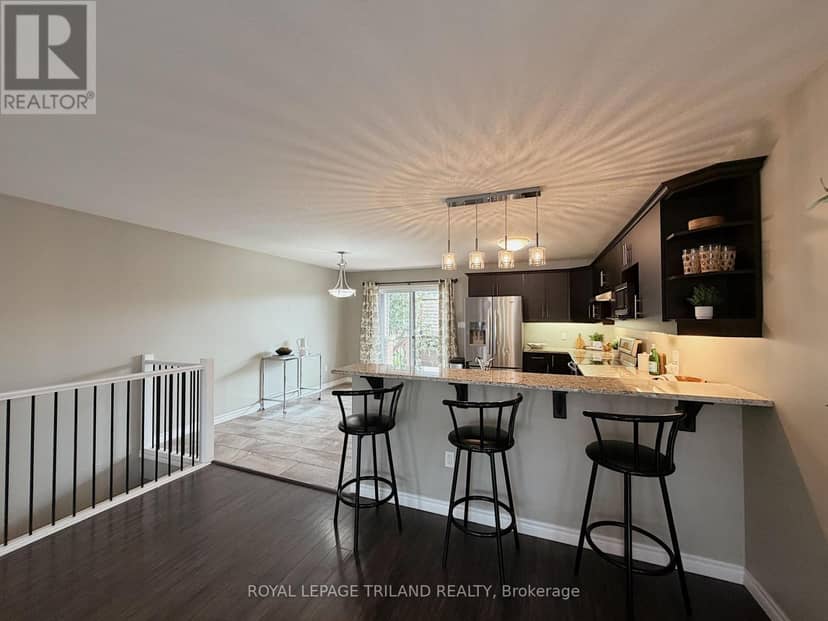 38 Leesboro Trail, Thames Centre, photo 6