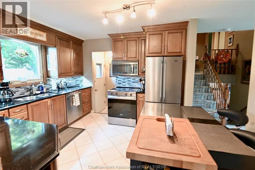 59 Oak STREET — photo 13 of 40
