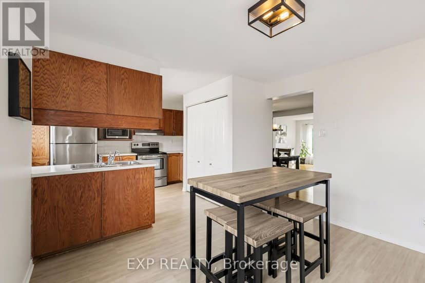 1848 Summerfields Crescent — photo 12 of 32