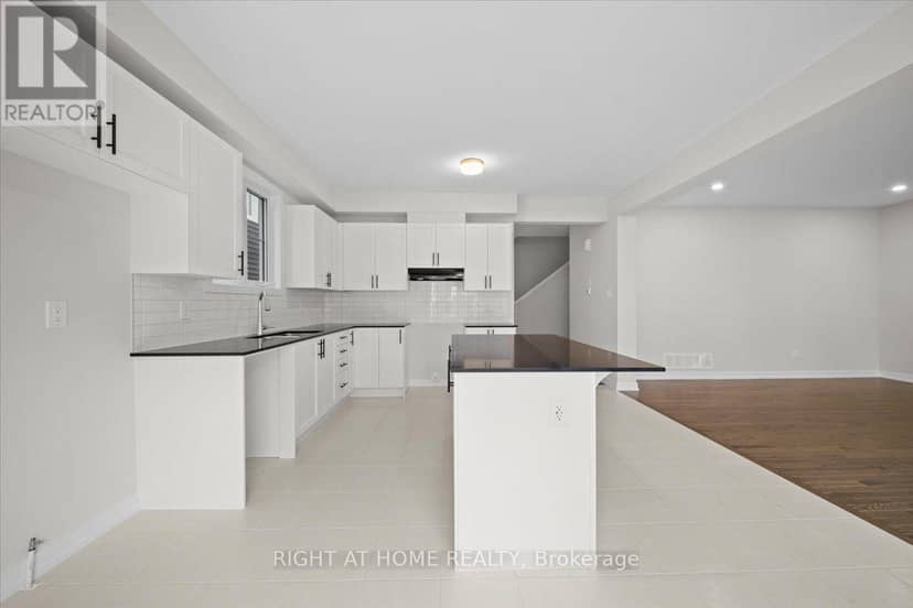 74 Hackamore Crescent — photo 12 of 30