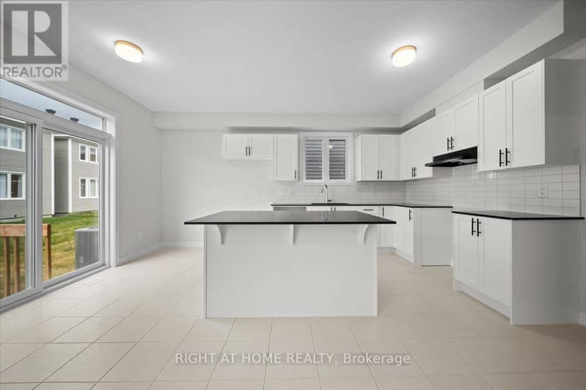 74 Hackamore Crescent — photo 8 of 30