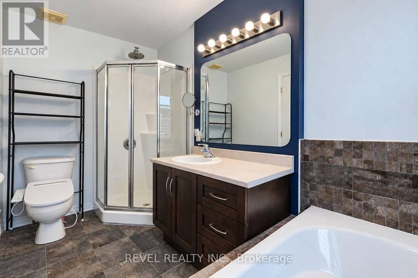 54 Encore Private — photo 24 of 38