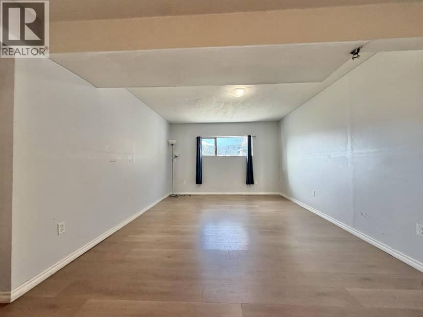 960 N Second Avenue — photo 12 of 13
