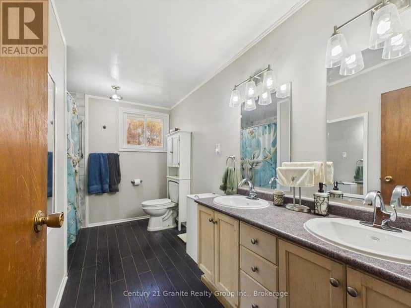 1060 Lees Road — photo 20 of 40