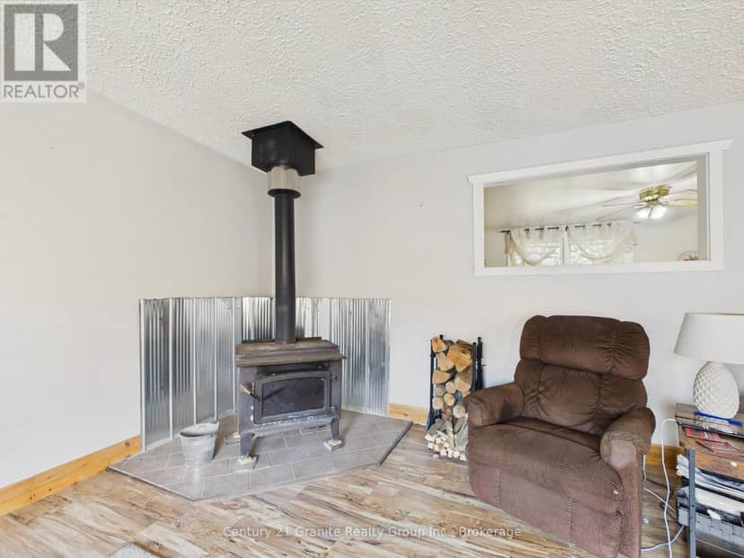 1060 Lees Road, Highlands East, photo 8