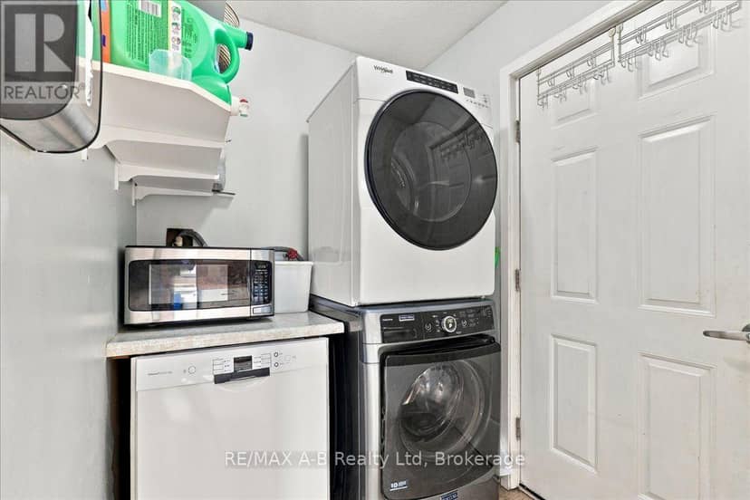 129B Mitchell Court — photo 14 of 40