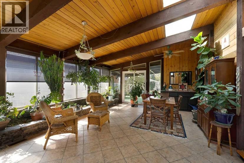 707 Fortalice Crescent SE, Calgary, photo 3