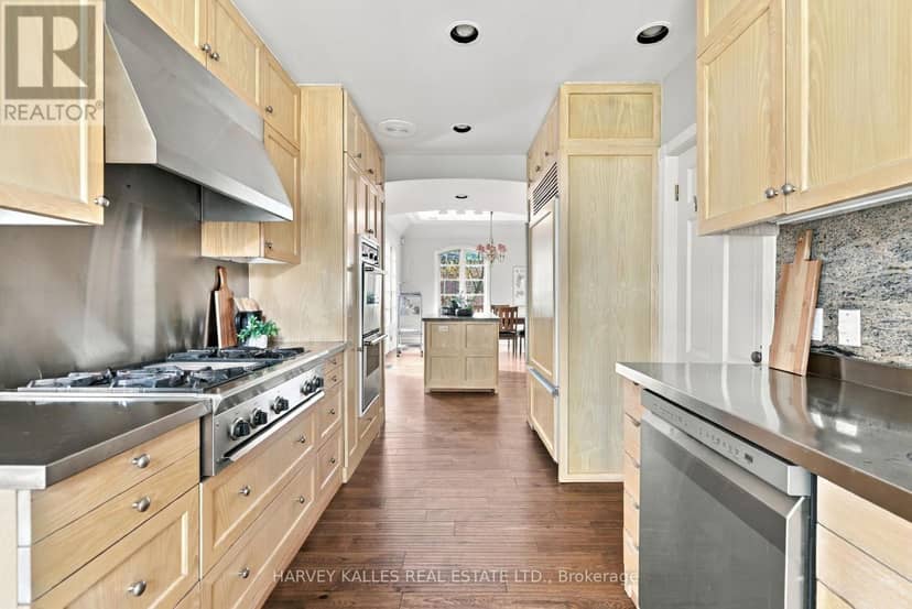 148 Strathallan Boulevard — photo 19 of 40
