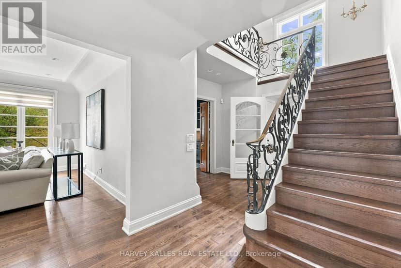 148 Strathallan Boulevard — photo 25 of 40