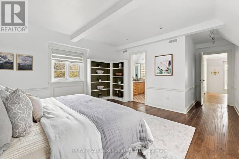 148 Strathallan Boulevard — photo 28 of 40