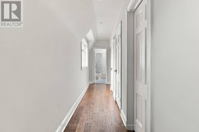 148 Strathallan Boulevard — photo 36 of 40