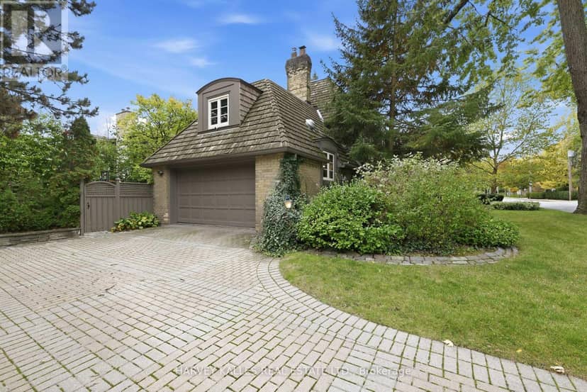 148 Strathallan Boulevard, Toronto, photo 5