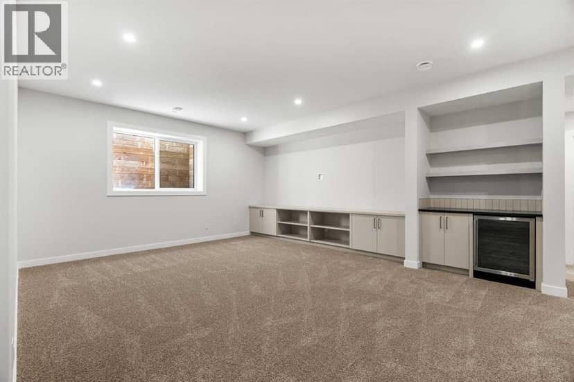 725 53 Avenue SW — photo 34 of 40