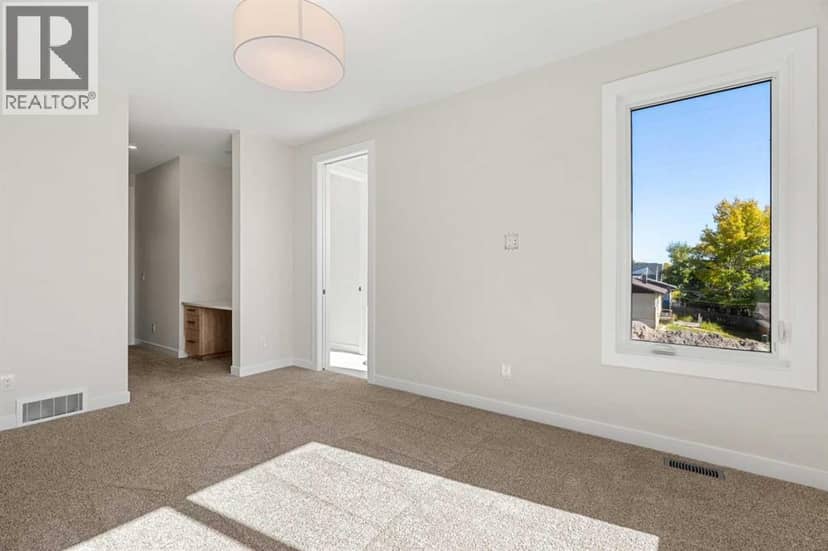 725 53 Avenue SW — photo 24 of 40