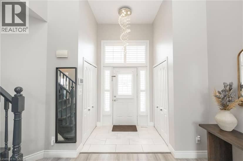 73 APPLEBLOSSOM Drive — photo 10 of 28