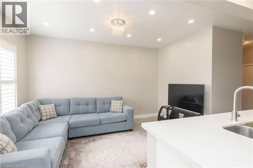 73 APPLEBLOSSOM Drive, Hamilton, photo 4