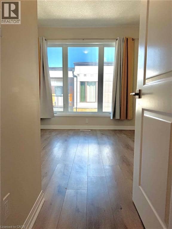 25 ISHERWOOD Avenue Unit# 68 — photo 24 of 30
