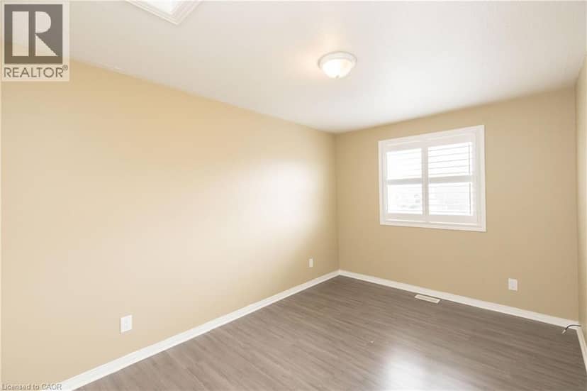 73 APPLEBLOSSOM Drive — photo 19 of 28