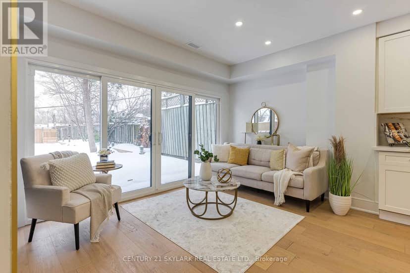 208 Gainsborough Road — photo 13 of 40