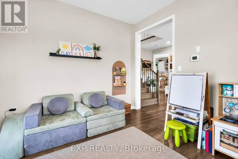 46 Rennie Street — photo 14 of 40