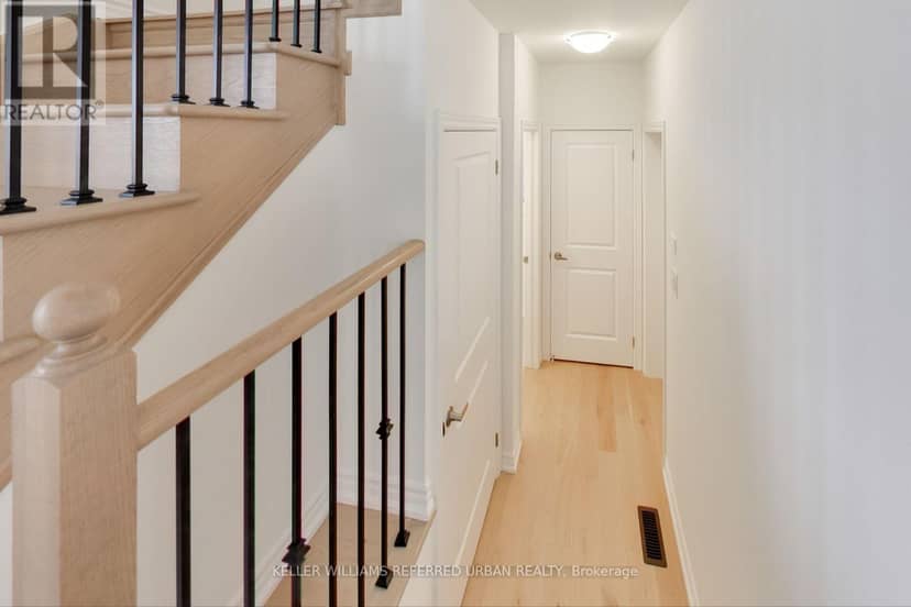 148 Union Boulevard — photo 21 of 40