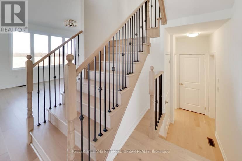 148 Union Boulevard — photo 23 of 40