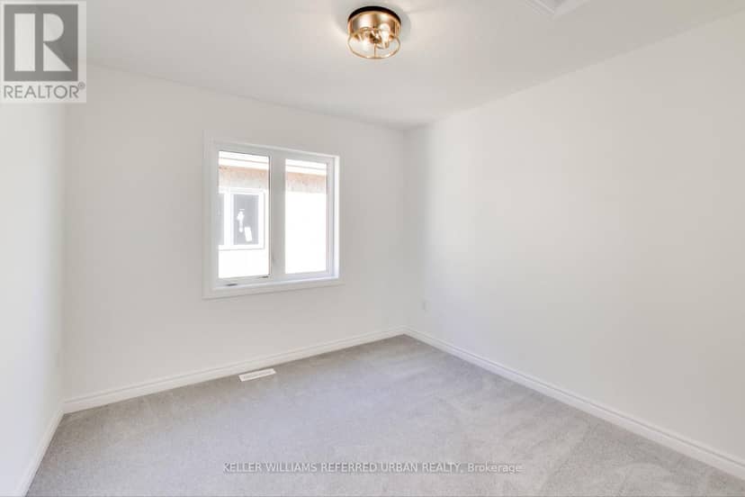 148 Union Boulevard — photo 35 of 40