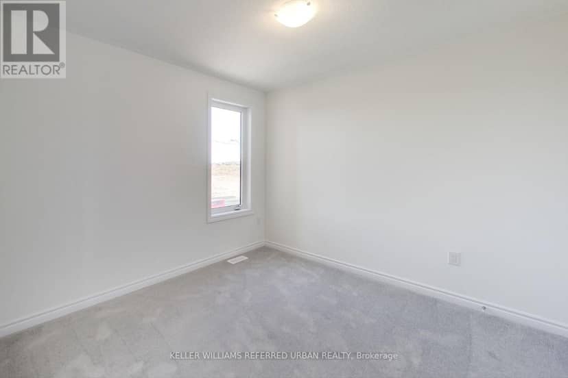 148 Union Boulevard — photo 37 of 40