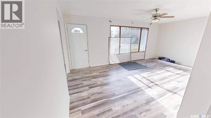 402 Main STREET — photo 17 of 40