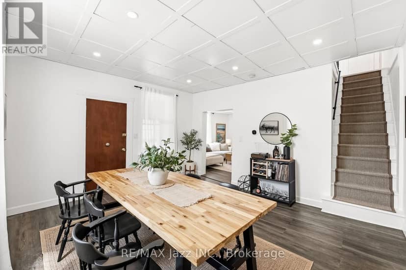 430 Eldon Road — photo 16 of 40