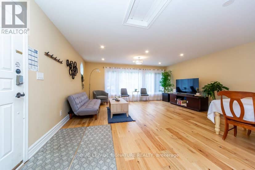10 Beaver Bend Crescent, Toronto, photo 4