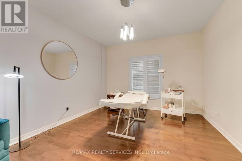 16 Sistine Court — photo 15 of 37