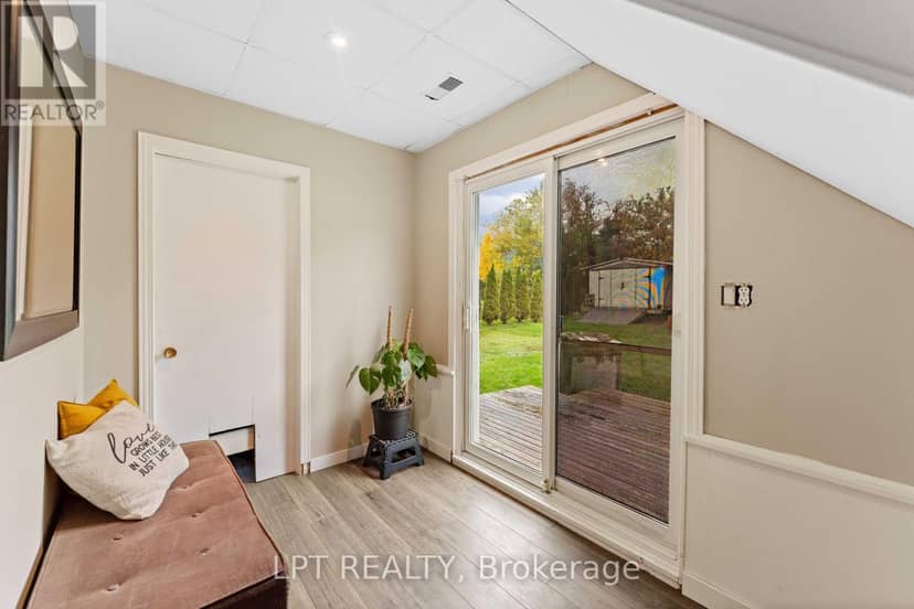75 Wakeford Road — photo 38 of 40