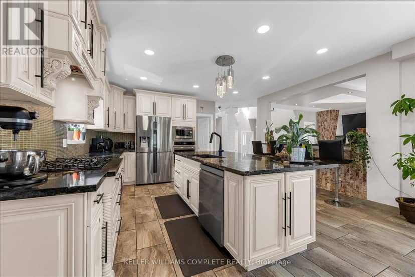 847 West 5th Street — photo 12 of 40