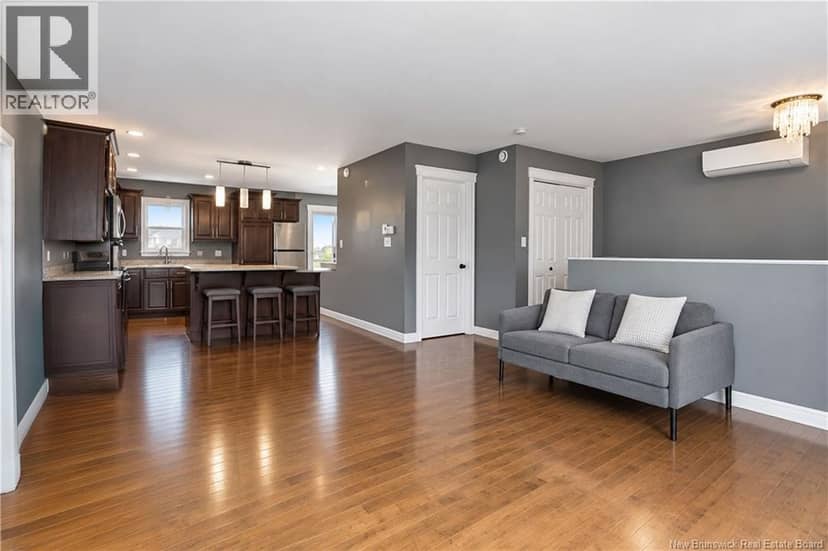 29 Birchfield Street — photo 8 of 27
