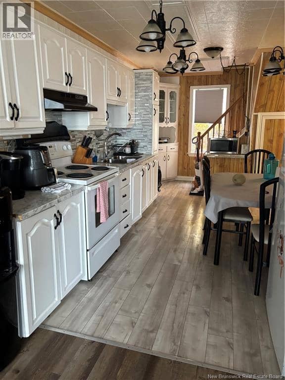 310 Riverside Drive — photo 10 of 13