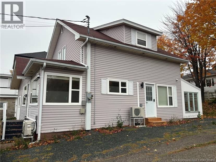 310 Riverside Drive, Bathurst, photo 2