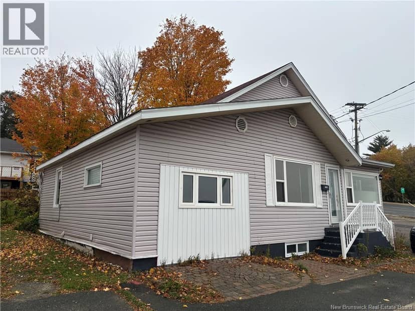 310 Riverside Drive, Bathurst, photo 4