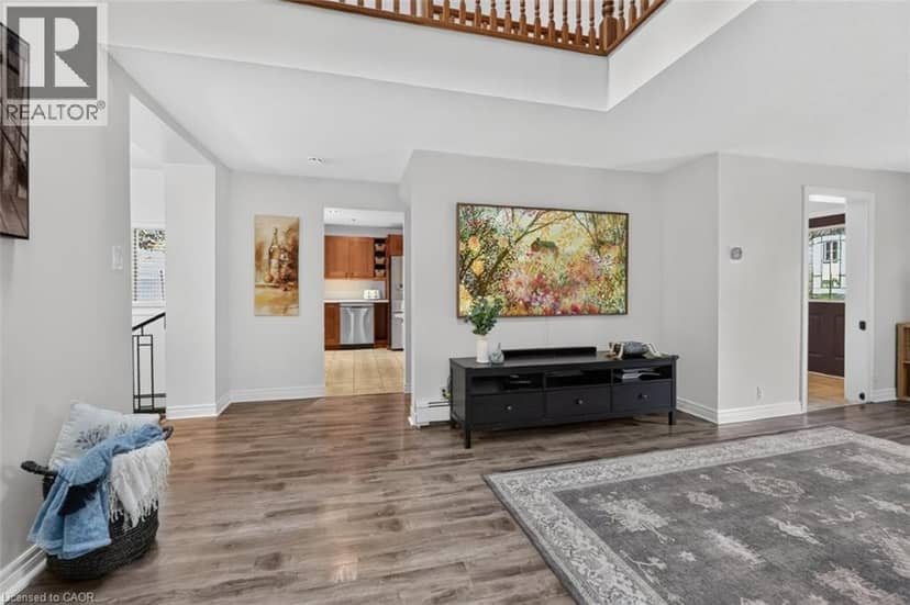 173 MAIN Street W, Grimsby, photo 5