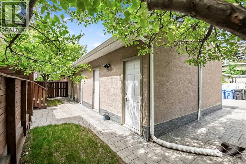 5633 6 Street SW — photo 38 of 40