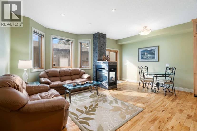 2323 22 Avenue SW — photo 12 of 40
