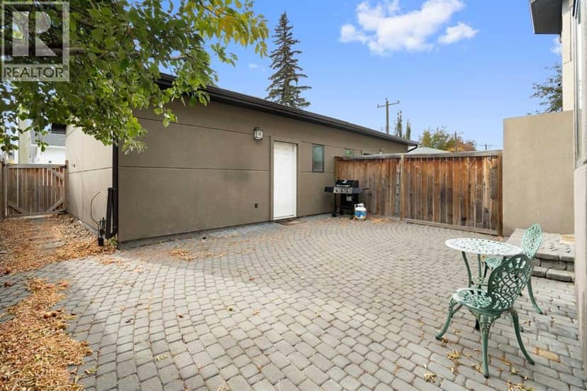 2323 22 Avenue SW — photo 39 of 40
