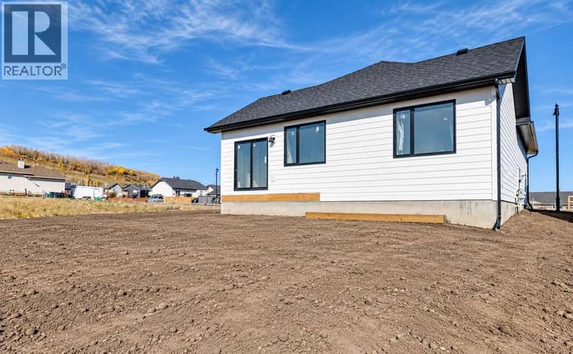 341 Flare Avenue SW — photo 17 of 21
