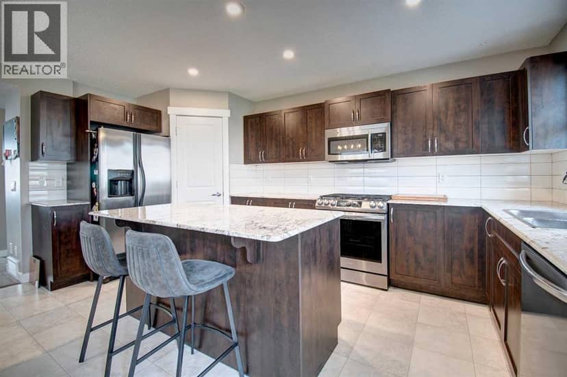 33 Morningside Manor SW — photo 11 of 28
