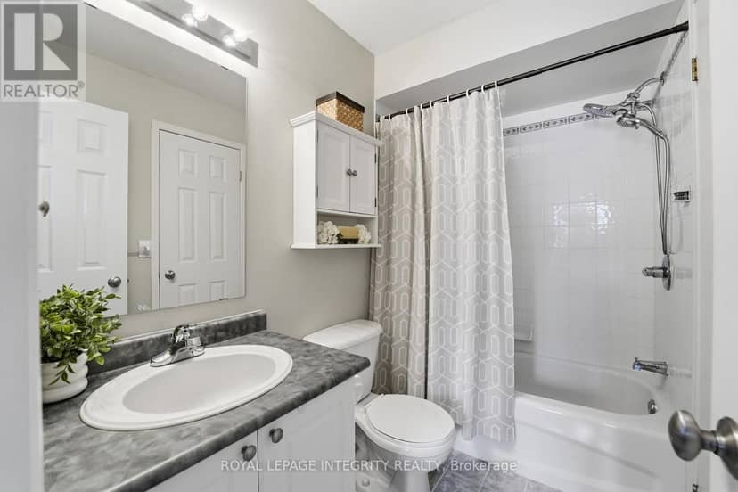24 Yorkville Street — photo 26 of 40
