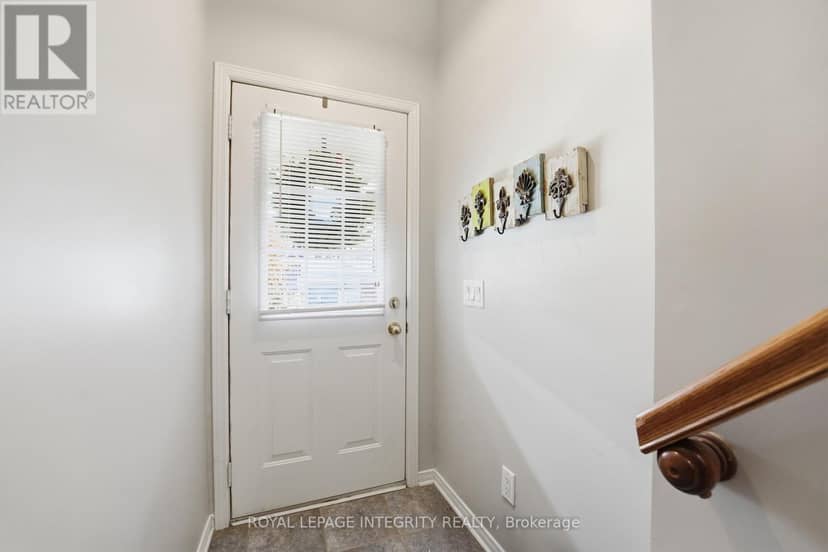24 Yorkville Street, Ottawa, photo 3