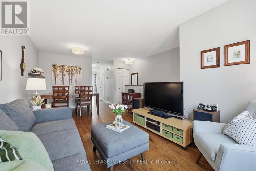 24 Yorkville Street — photo 9 of 40