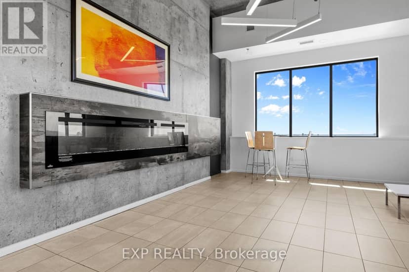 1009 - 105 Champagne Avenue S — photo 22 of 32